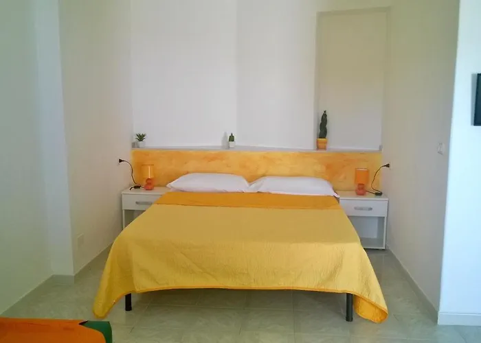 Nido מלון דירות 3*